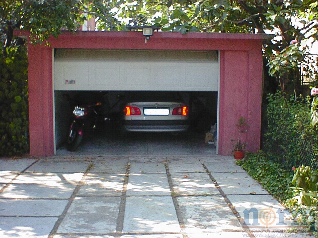Garaj Kapıları