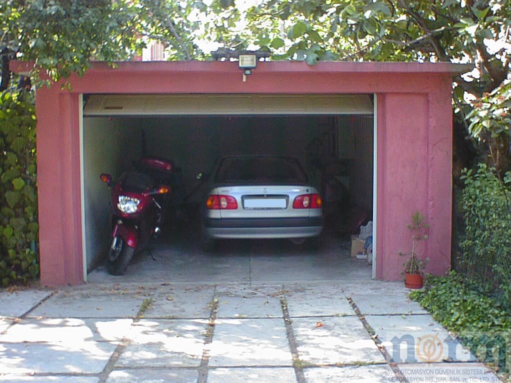 Garaj Kapıları