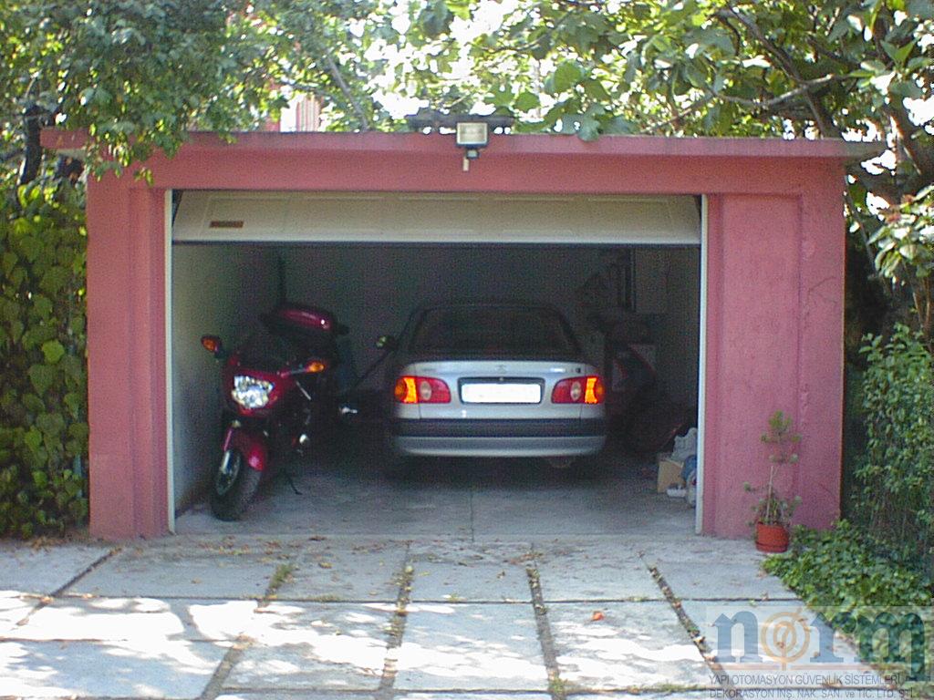 Garaj Kapıları