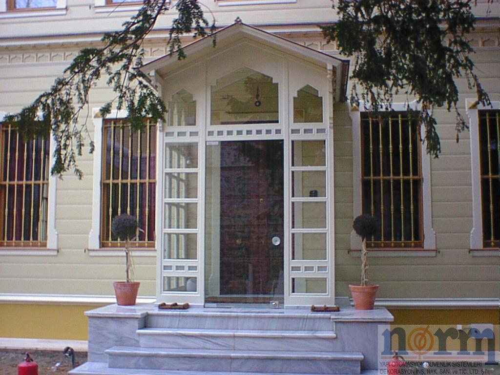 Yana Açılır Sürme Otomatik Bahçe Kapıları